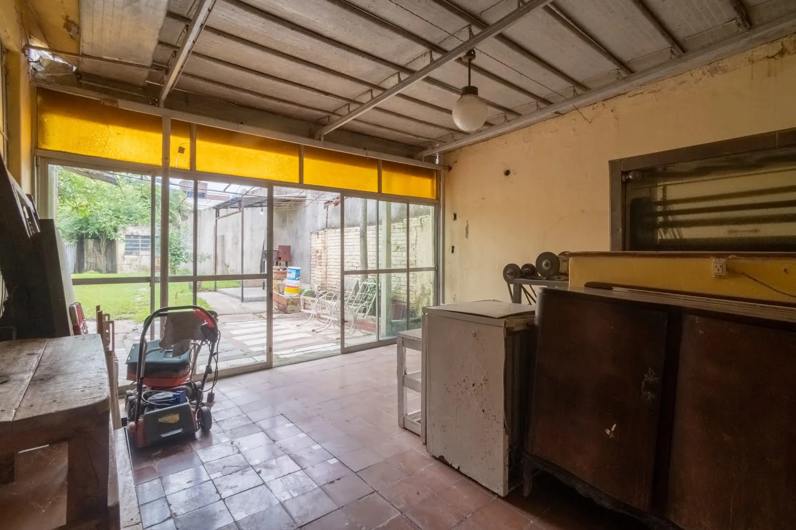GUADALUPE: CASA CON TERRENO de 9,00 x 49,20