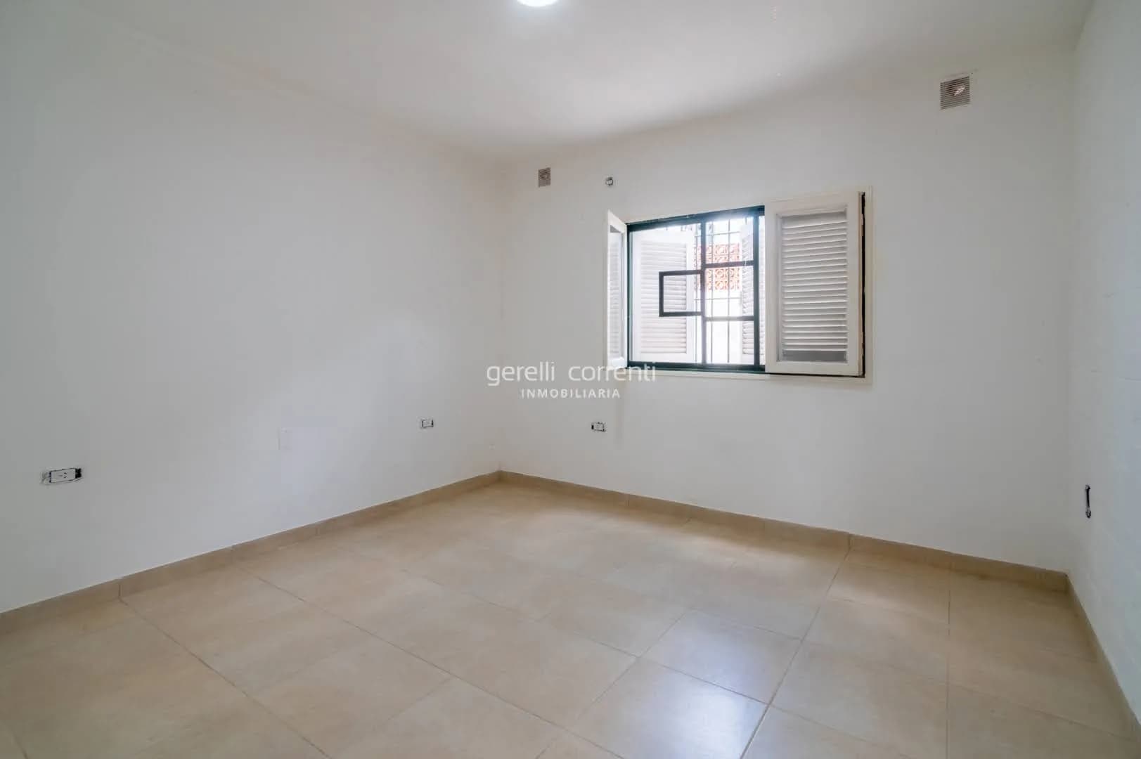 B. CANDIOTI NORTE - CASA INTERNA UNICA (NO PH) - P. Baja – 2 Dormit. + 2 Patios