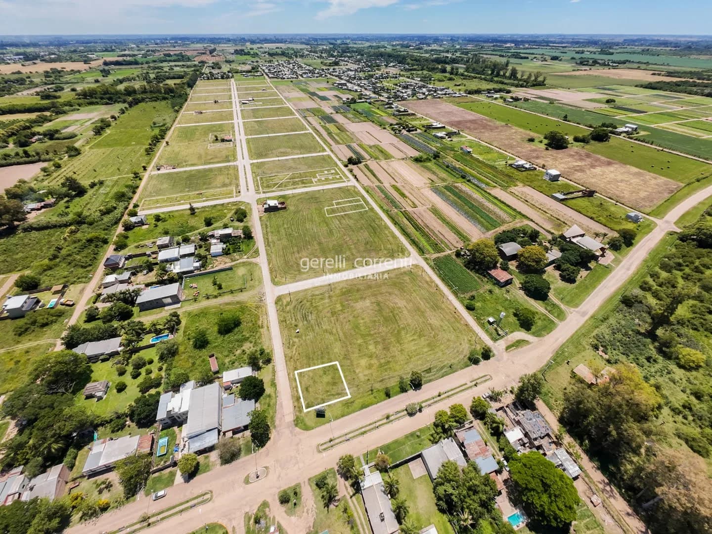Lote en esquina en PRADERAS 5 - Excepcional ubicación