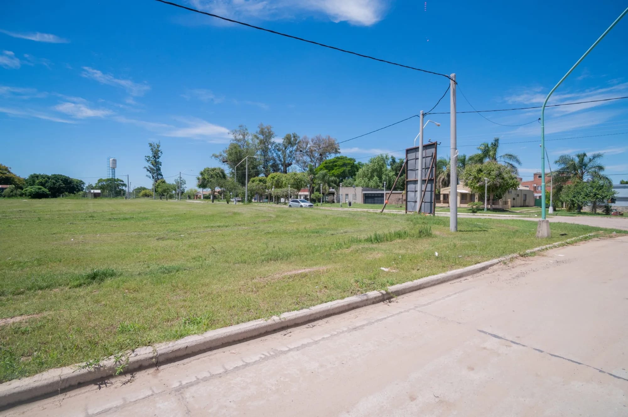 Lote en esquina en PRADERAS 5 - Excepcional ubicación