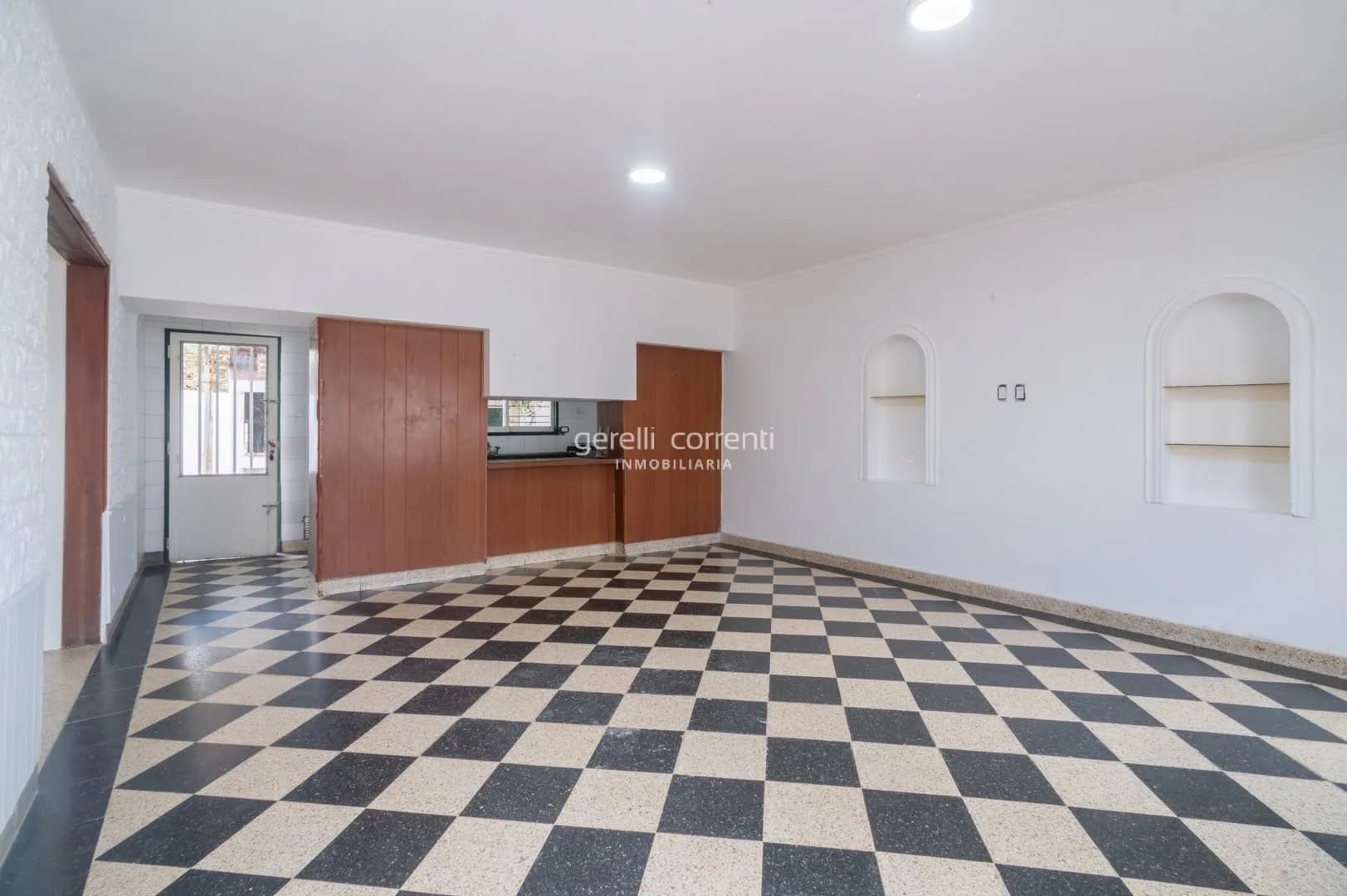 B. CANDIOTI NORTE - CASA INTERNA UNICA (NO PH) - P. Baja – 2 Dormit. + 2 Patios