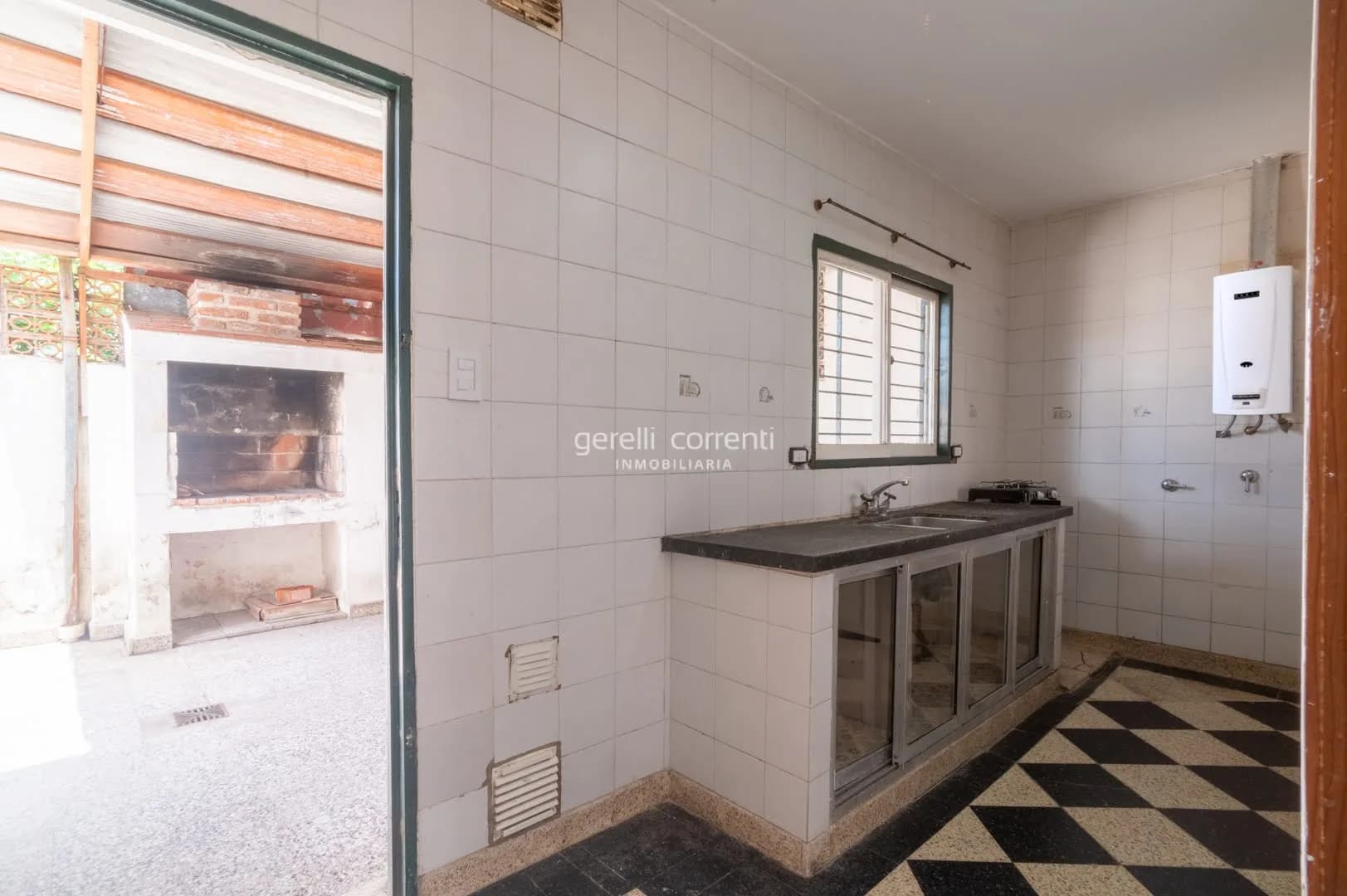 B. CANDIOTI NORTE - CASA INTERNA UNICA (NO PH) - P. Baja – 2 Dormit. + 2 Patios