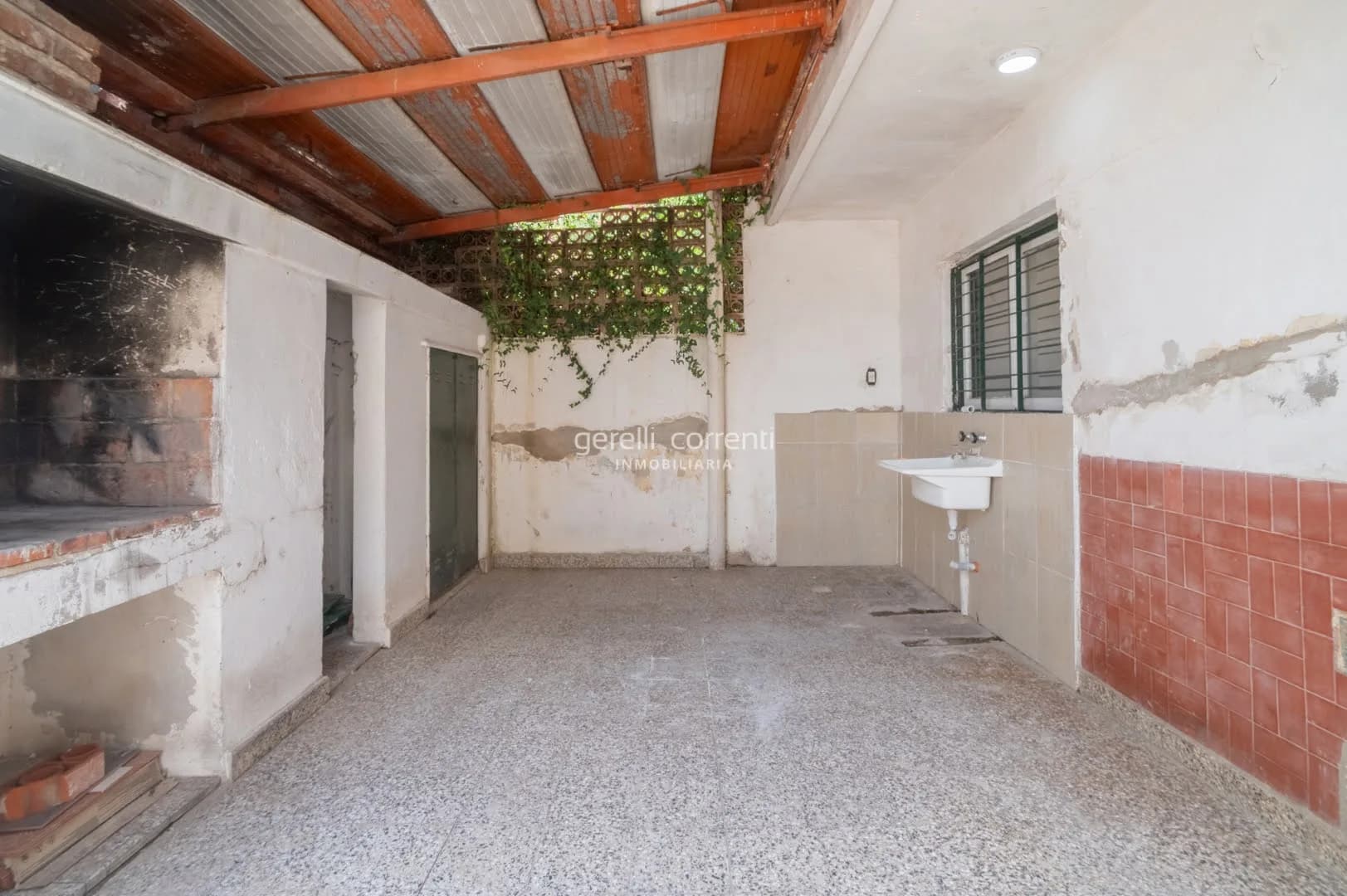 B. CANDIOTI NORTE - CASA INTERNA UNICA (NO PH) - P. Baja – 2 Dormit. + 2 Patios