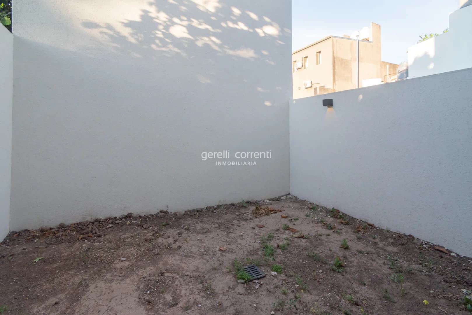 DEPTOS en PLANTA BAJA con PATIO VERDE a estrenar en Candioti Norte – 1 DORMITORIO.