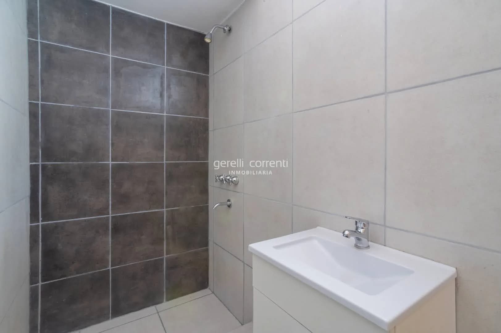 B. CANDIOTI NORTE - CASA INTERNA UNICA (NO PH) - P. Baja – 2 Dormit. + 2 Patios